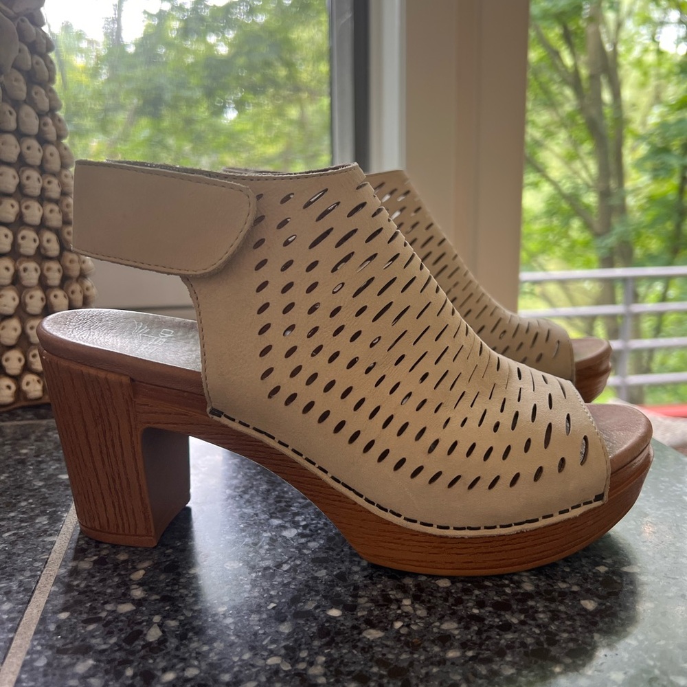 Dansko Danae Heel Sandal, Grey, size 39